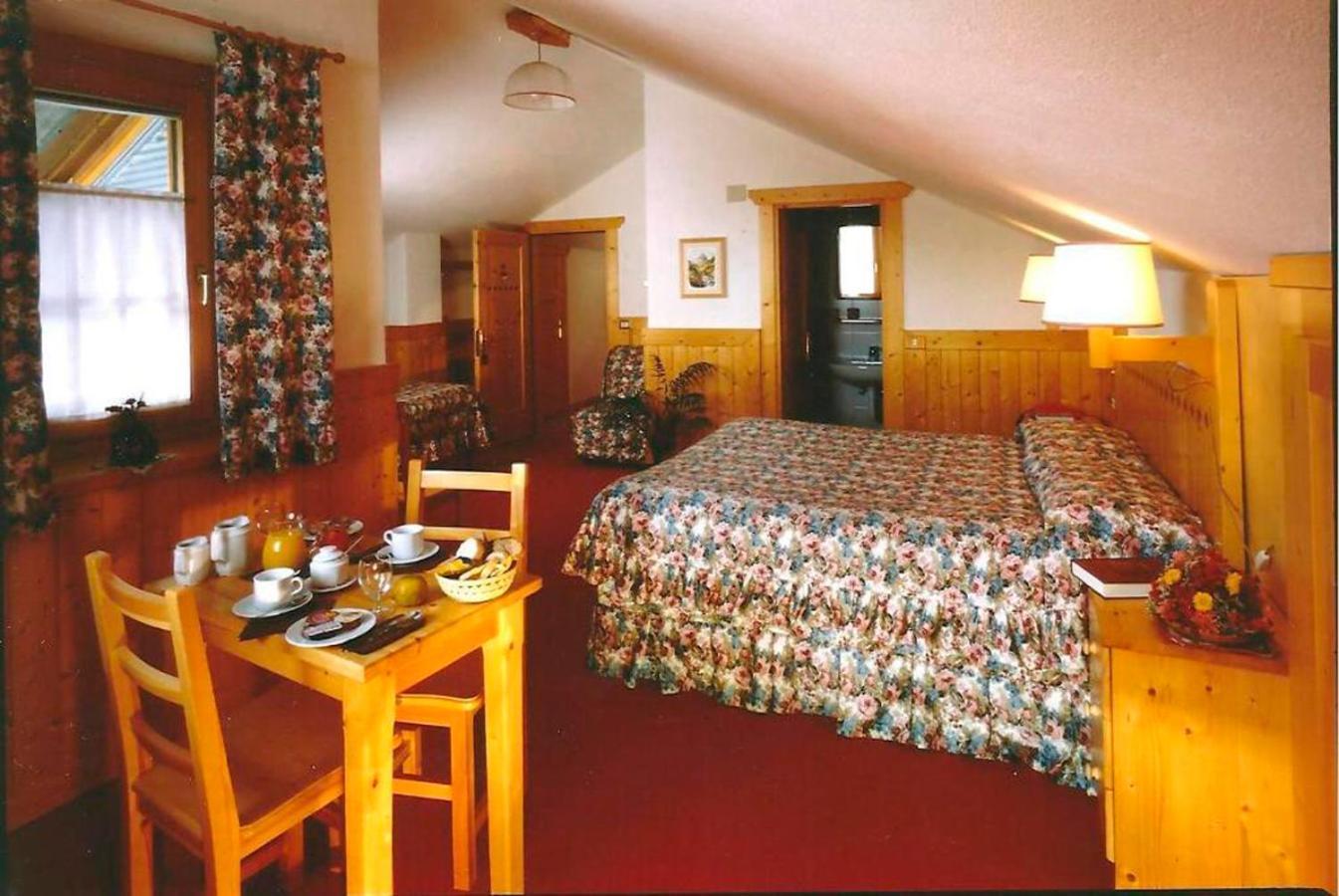 Hotel Locanda Grauson Cogne Exterior photo